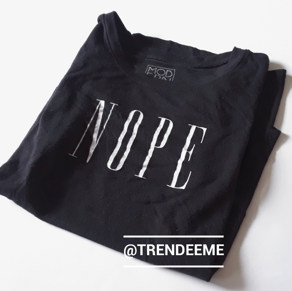 🚨🚨SOLD🚨🚨Nope graphic tee